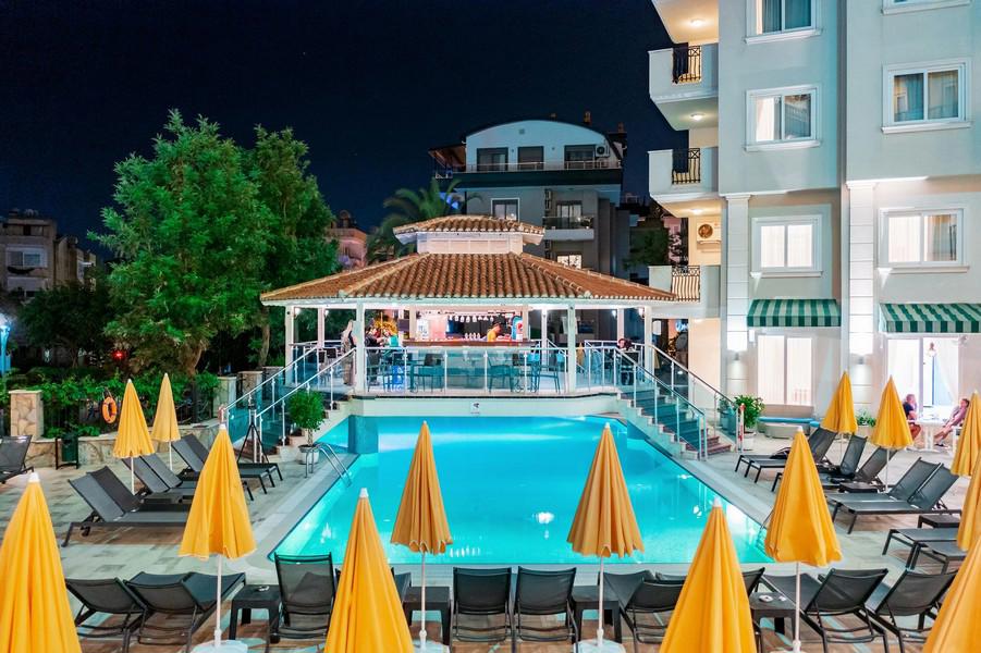 Villa Sunflower Hotel