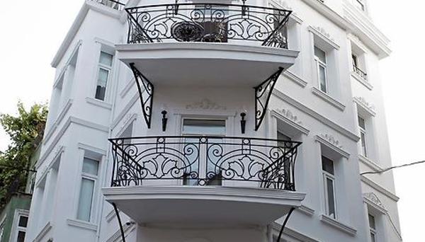 The White Swan Suites