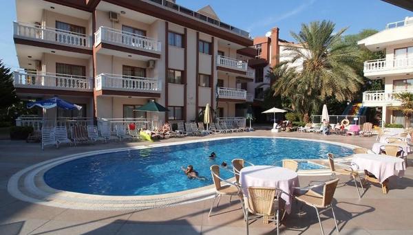 Romance Club Hotel