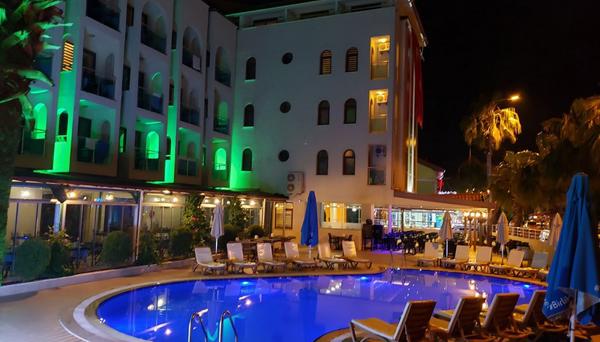 Astoria Beach Hotel