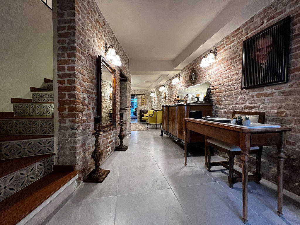 Saklı Taş Konak Otel