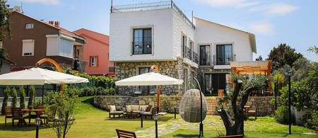 Huzurla Otel