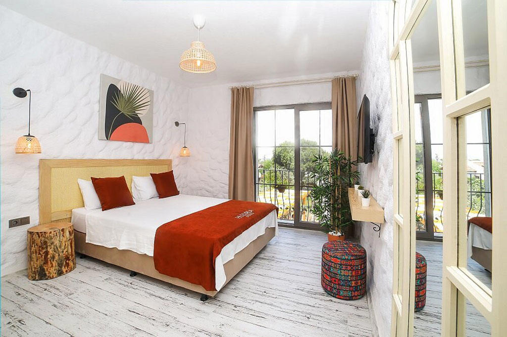 Huzurla Otel