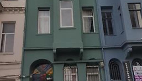 Akin House