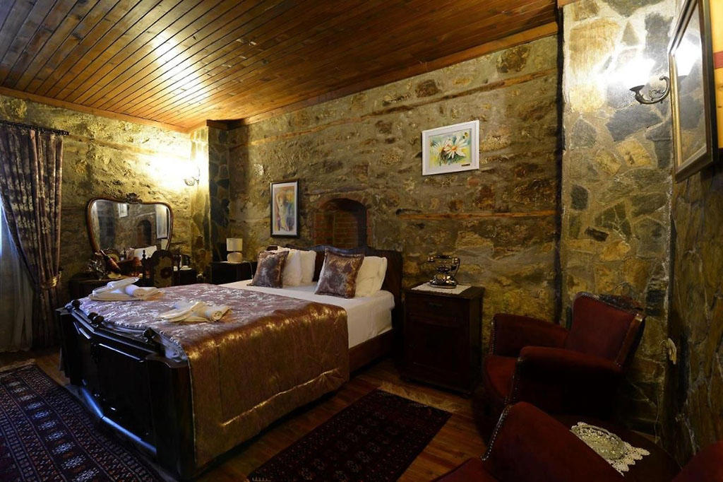 Otel Yorgo Seferis Urla