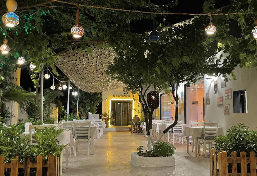 Esmana Hotel