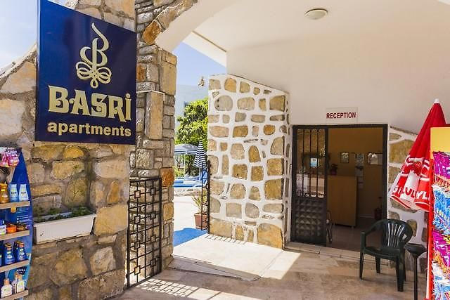 Basri Apart-Hotel
