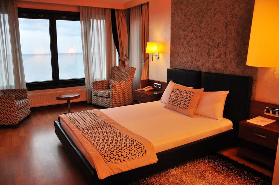 Padya Hotel