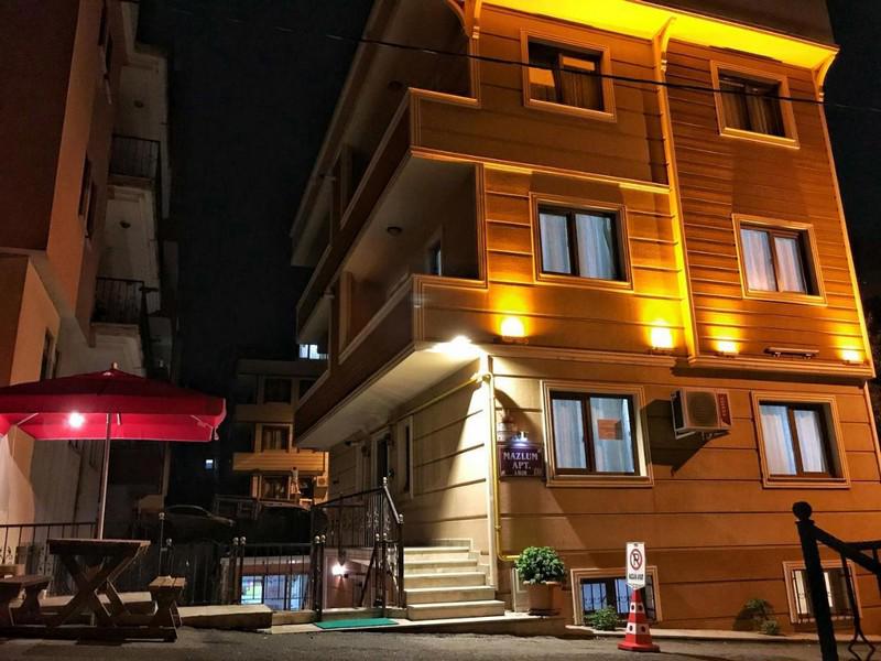 Mazlum Apart