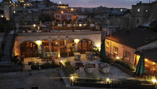 Caftan Cave Suites