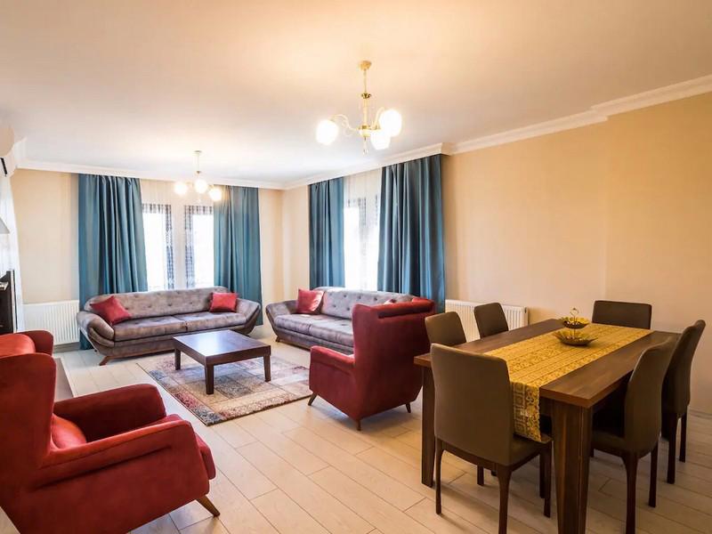Lil'a Grande Suit Hotel & By Al Amoudi