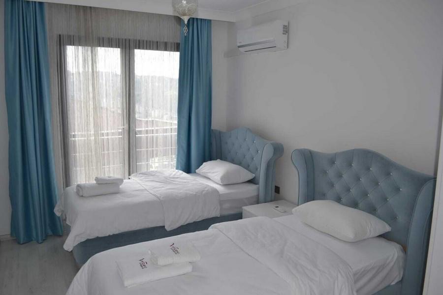 Shahin Golden Hotel