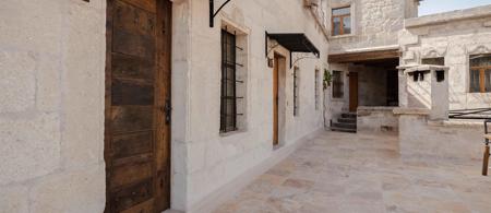 Sultan Cave Suites