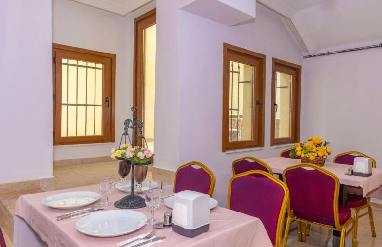 Rosalie Palace Hotel