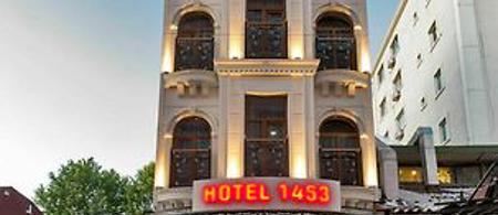 Hotel 1453