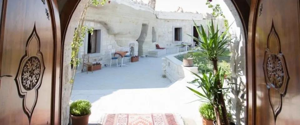 Suzanas Cave Hotel