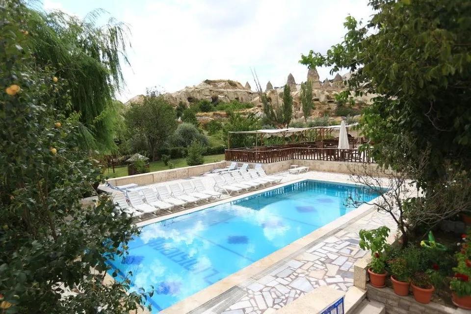 Suzanas Cave Hotel