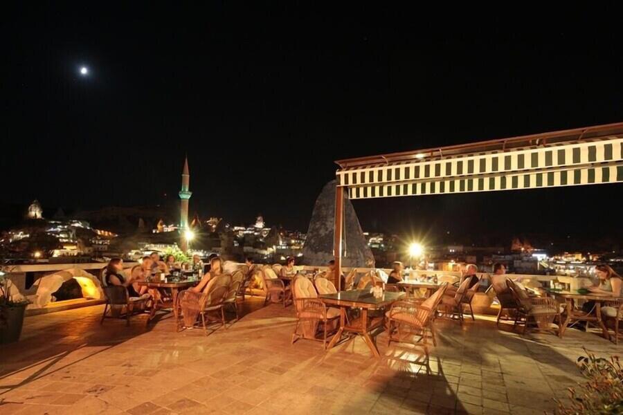 El Nazar Hotel & Cave Suites