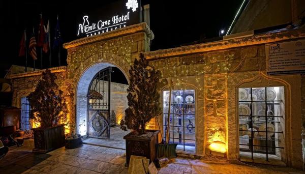 Emit Cave Hotel