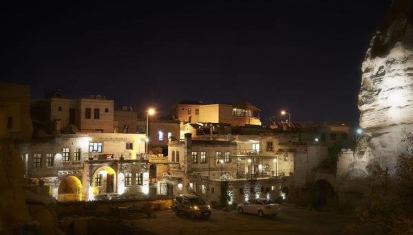 King Cave Hotel