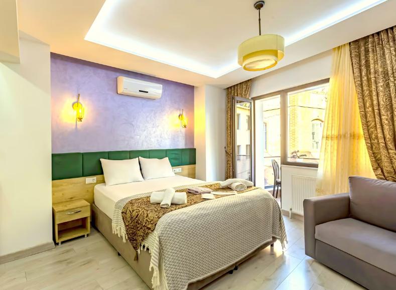 Loren Hotel Suites