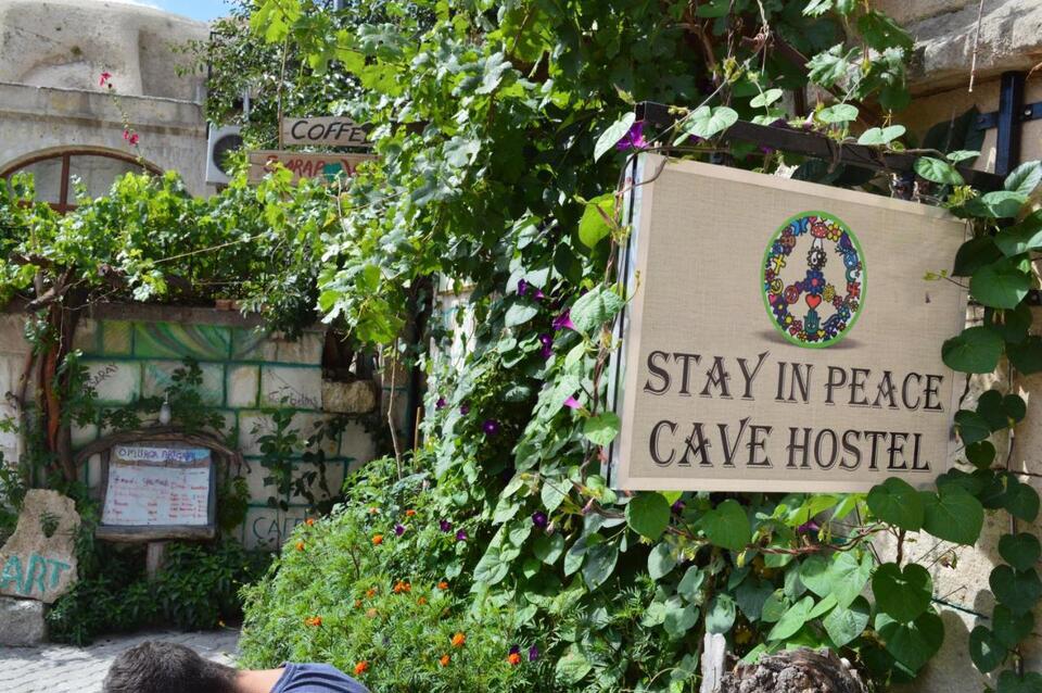 Stay In Peace Cave Hostel