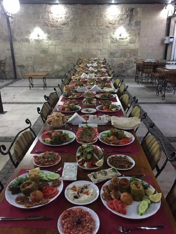 Burhanoğlu Konağı