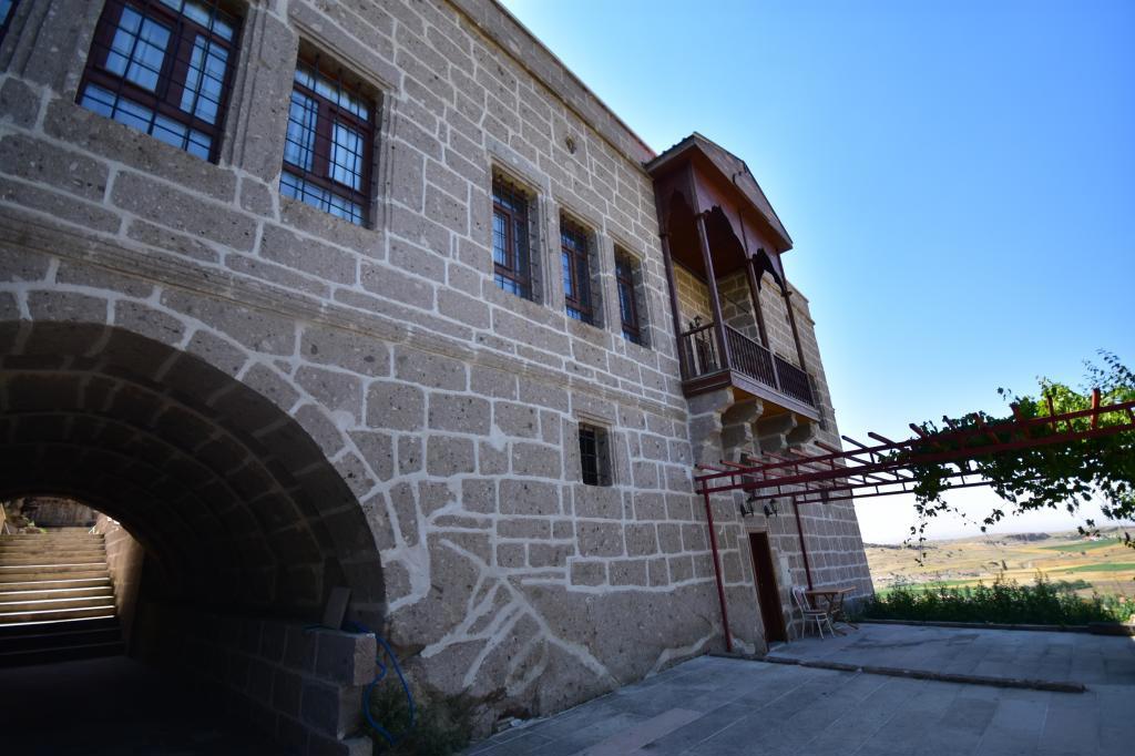 Günalp Konağı