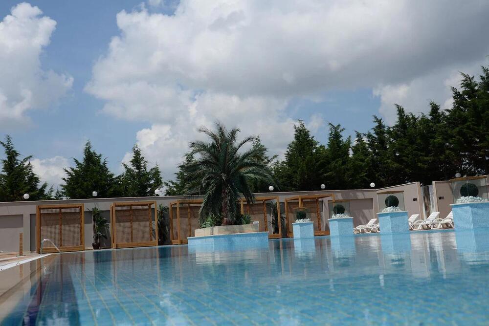 Yayoba Hotel