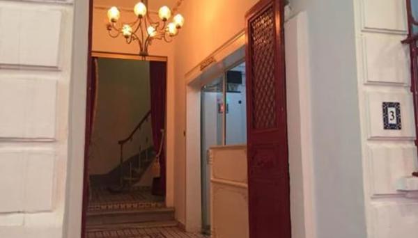 Hutsuite Hotel