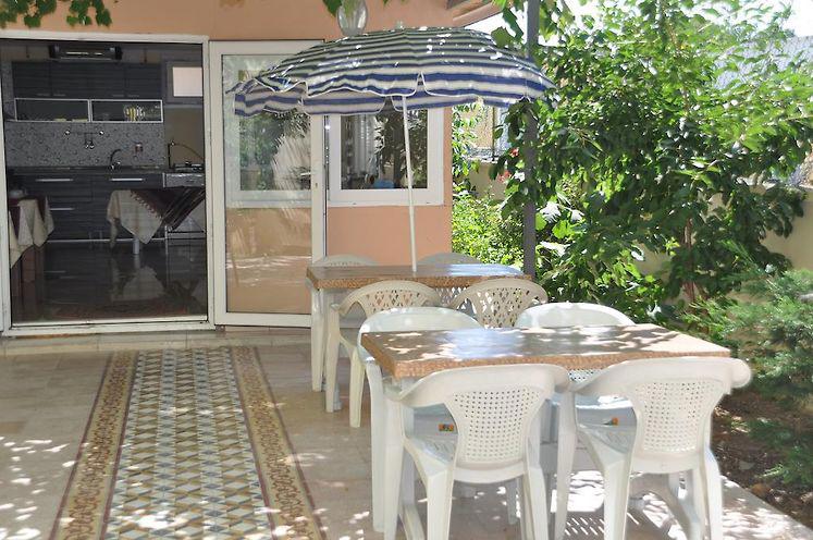Safak Hotel