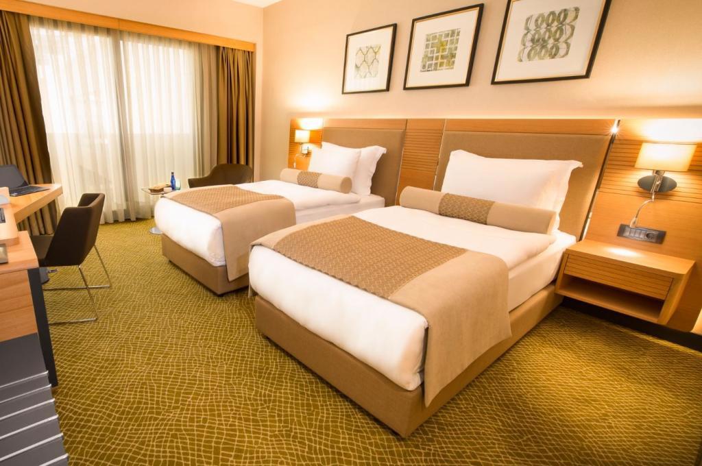 Mia City Hotel
