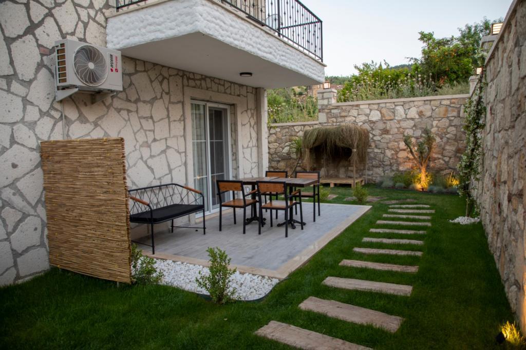 Urla 1867 Hotel