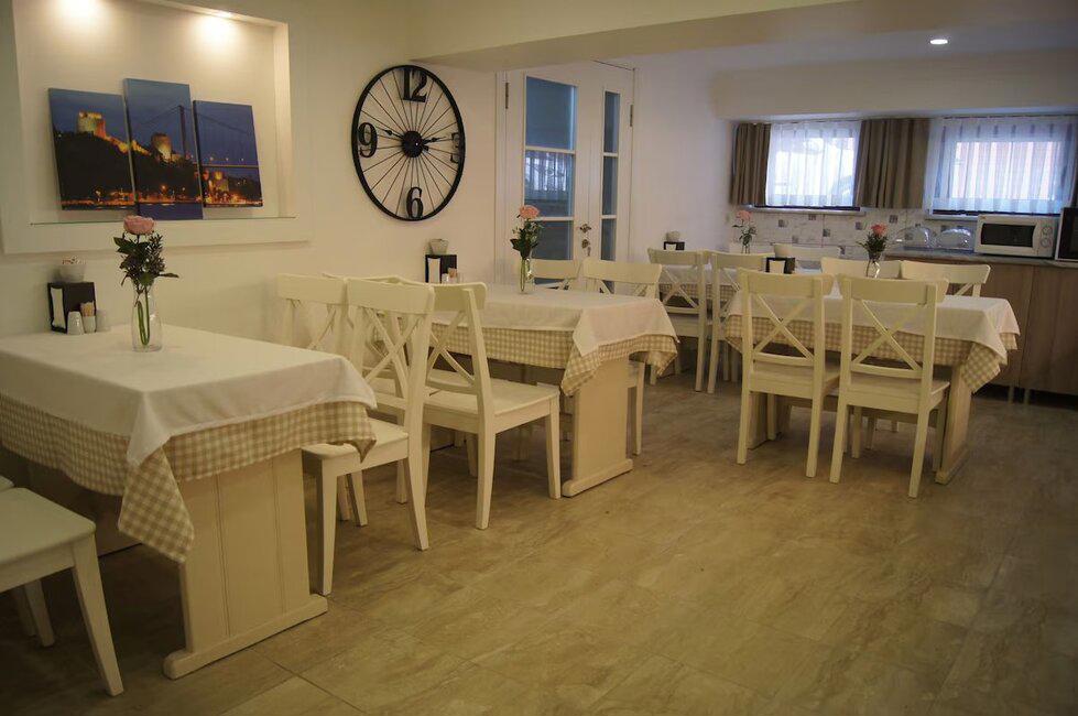 Galley Hotel