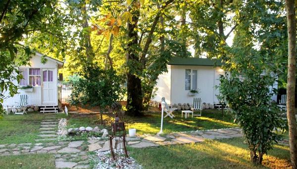 Defne Pension