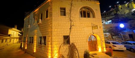 Arch Palace Hotel