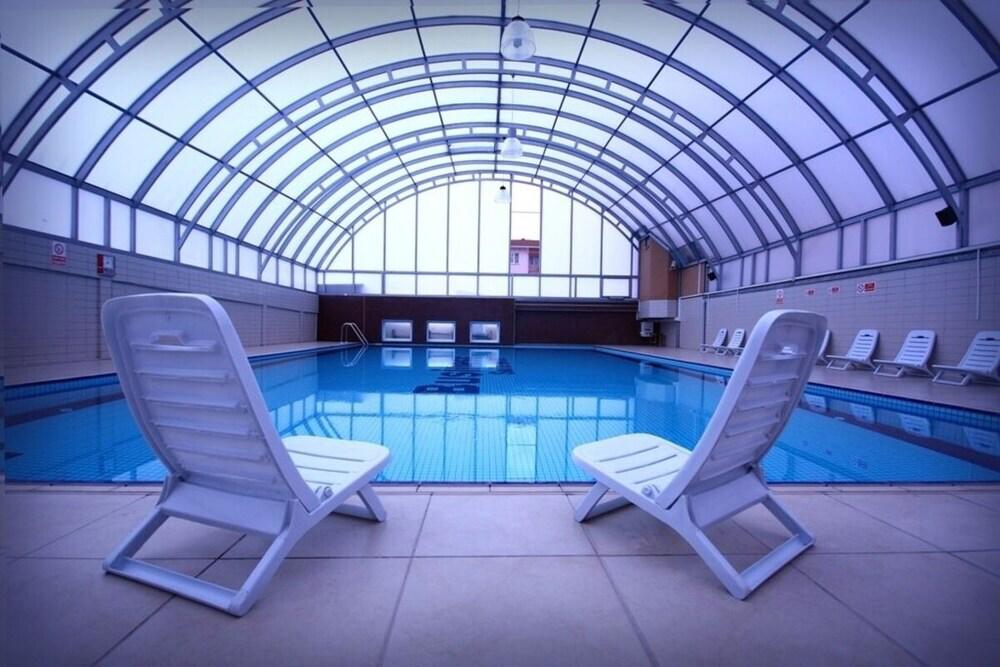Business Hotel