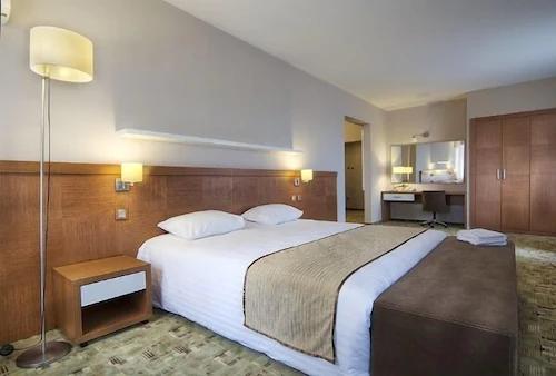 Business Hotel