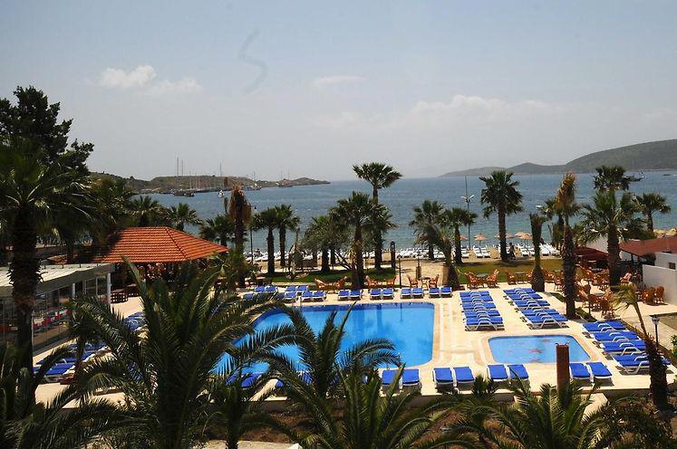 Nagi Gümbet Beach