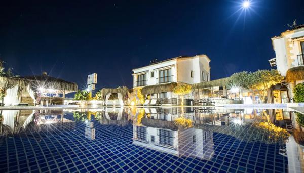 Albeon Butik Otel Alaçatı