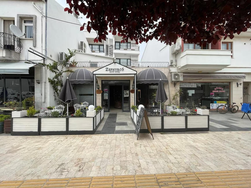 Zephyros City Otel