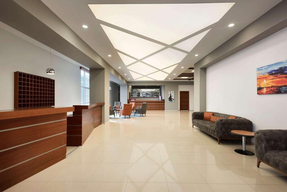 Hawthorn Suites By Wyndham Çerkezköy