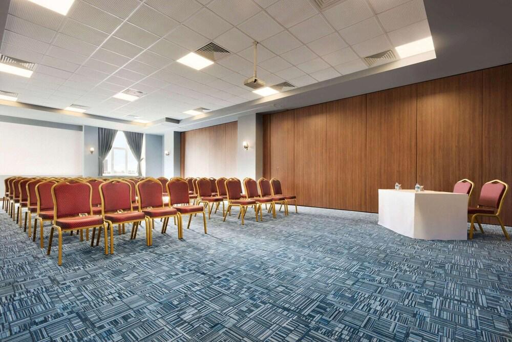 Hawthorn Suites By Wyndham Çerkezköy