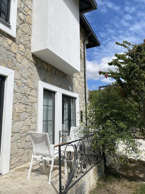 Otel Beyaz Inci