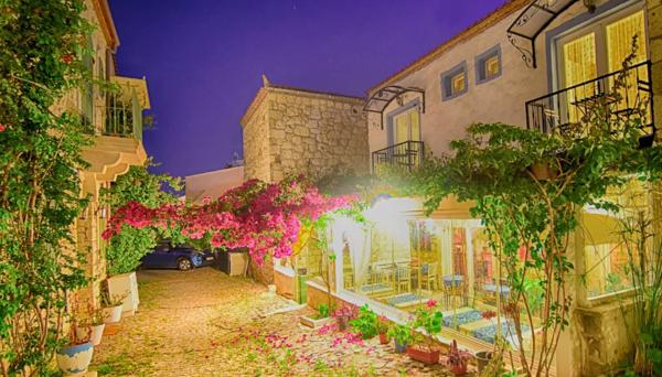 Maison D'Azur Boutique Hotel