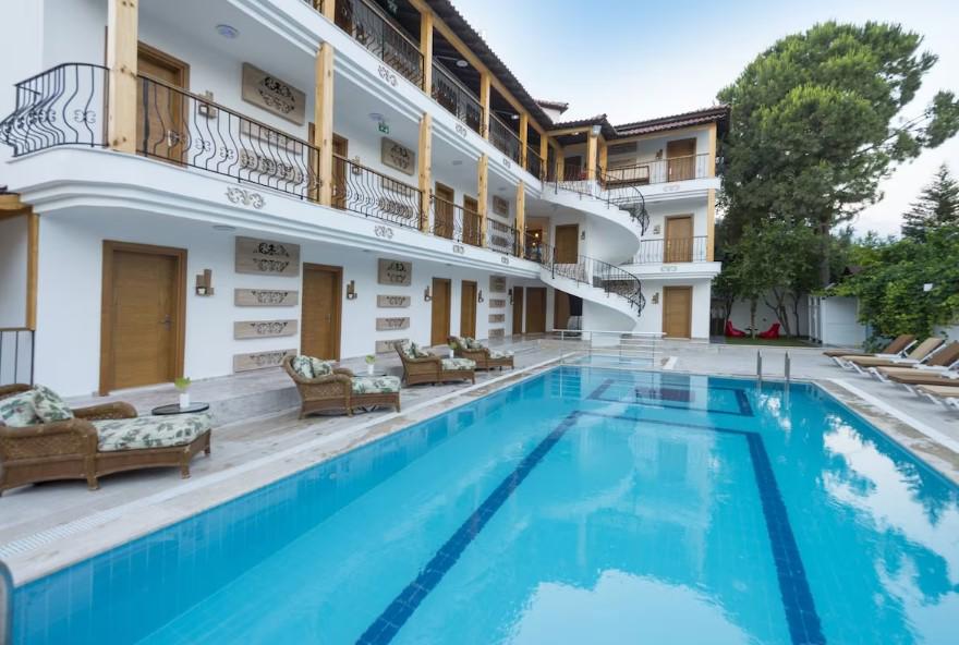 Amore Hotel