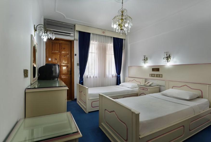 Rose Garden Premium Hotel