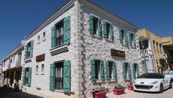 Alya Mou Butik Hotel