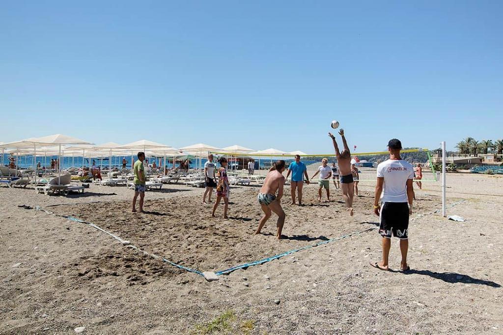 Fun Sun Smart Lurea Beach