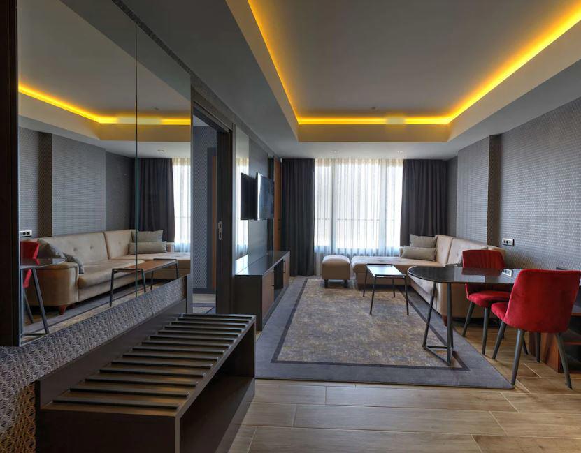 Radisson İndividuals Nova Vista Deluxe Suites Hotel